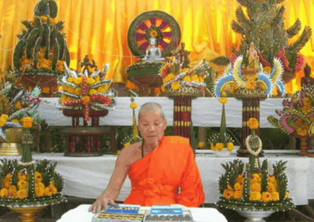 Luang Por Sawad Siri Mangkalo
