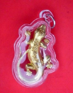 two tailed Gecko amulet
