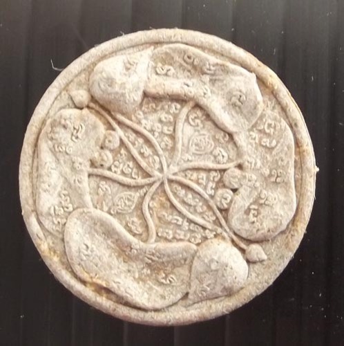 Bua Bang Bai Thai charm amulet 