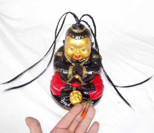 Kumarn Tong Raay Montr Jao Sap (Sorceror Kumarn Casting Spells of Riches) Bucha Statue - Pra Ajarn Chor