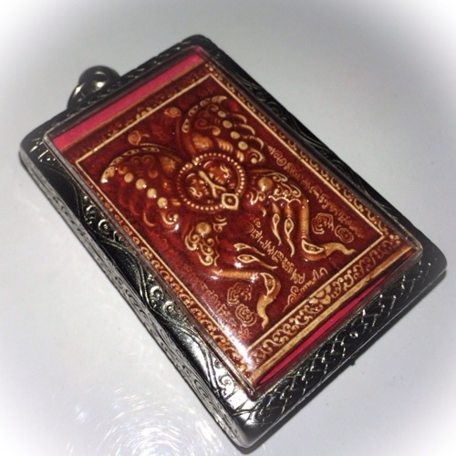 Taep Jamlaeng Butterfly King Amulet glazed red coat