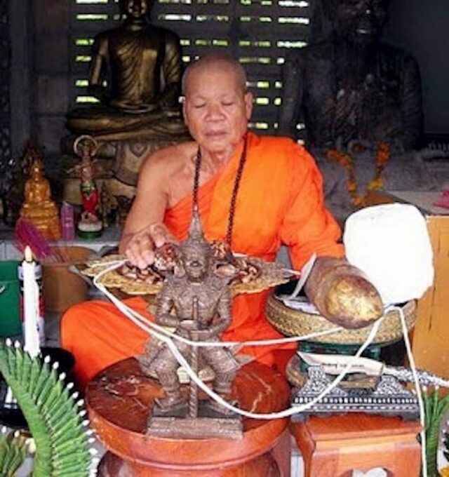 Luang Por Sawad Wat Kaset Sukh Payao
